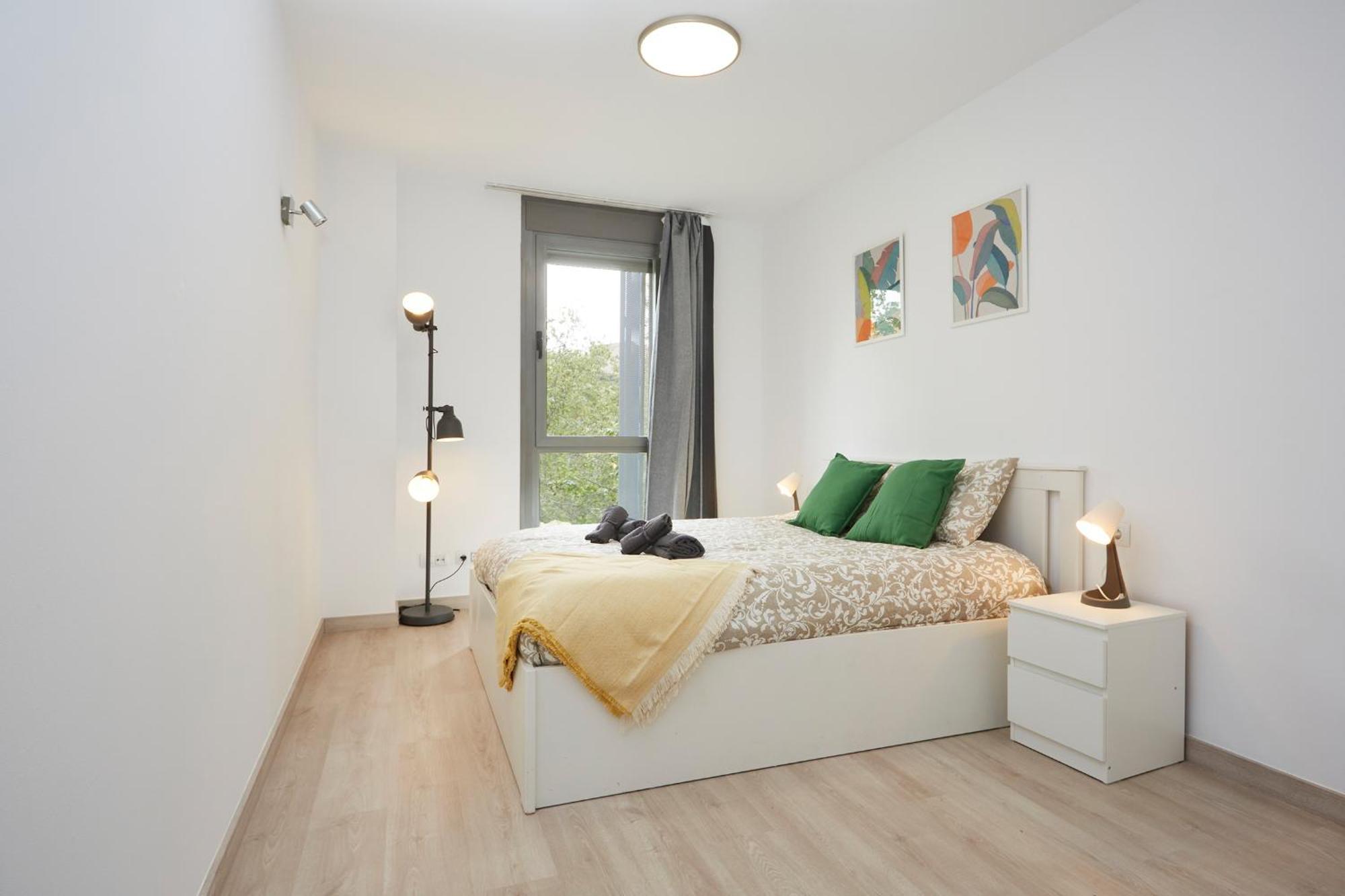 Three Bedroom Two Bathroom Apartment Close To Beach Барселона Екстериор снимка