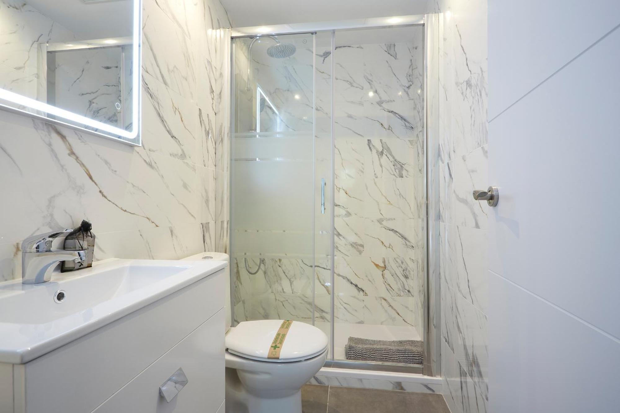 Three Bedroom Two Bathroom Apartment Close To Beach Барселона Екстериор снимка