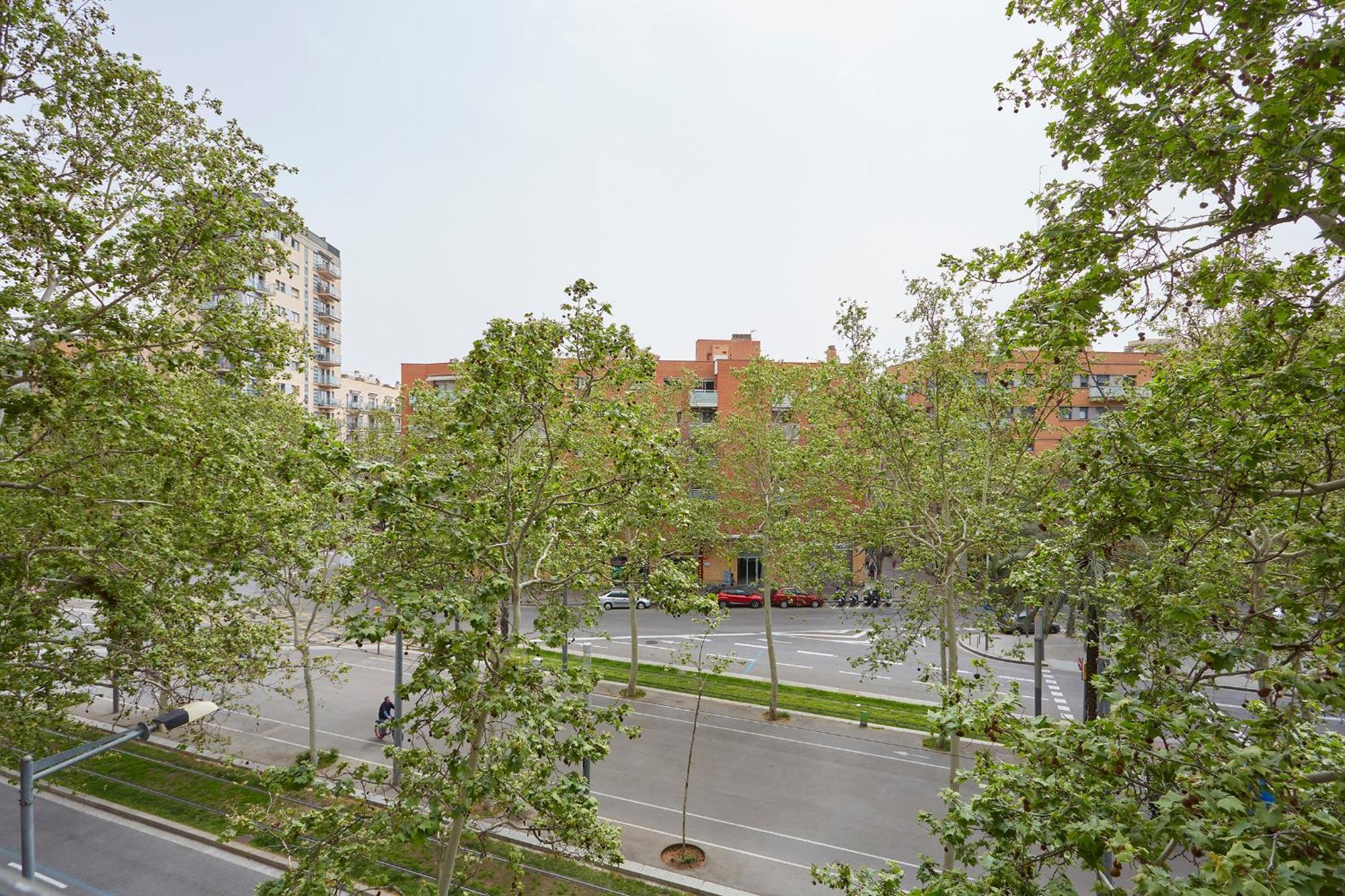 Three Bedroom Two Bathroom Apartment Close To Beach Барселона Екстериор снимка